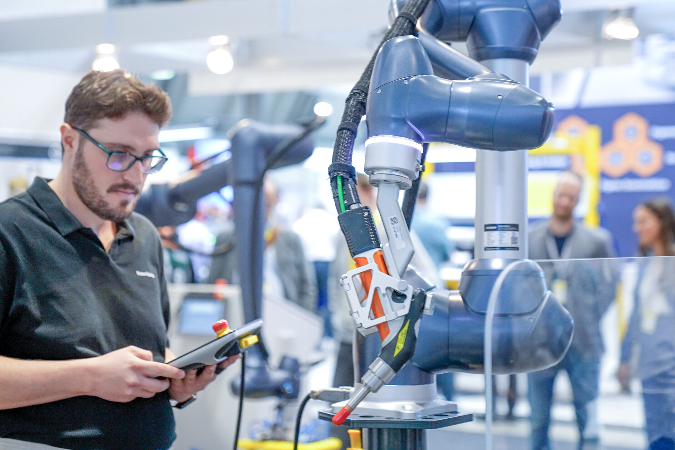 Bondexpo Internationale Fachmesse für Klebtechnologie Motek 2026032 scaled uai