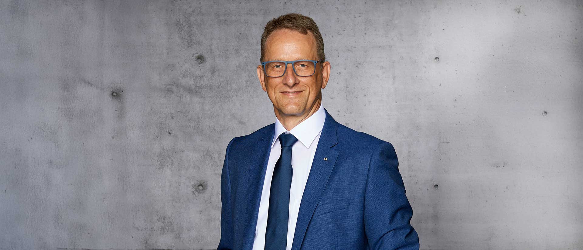 Bondexpo Internationale Fachmesse für Klebtechnologie Hiwin Maeurer